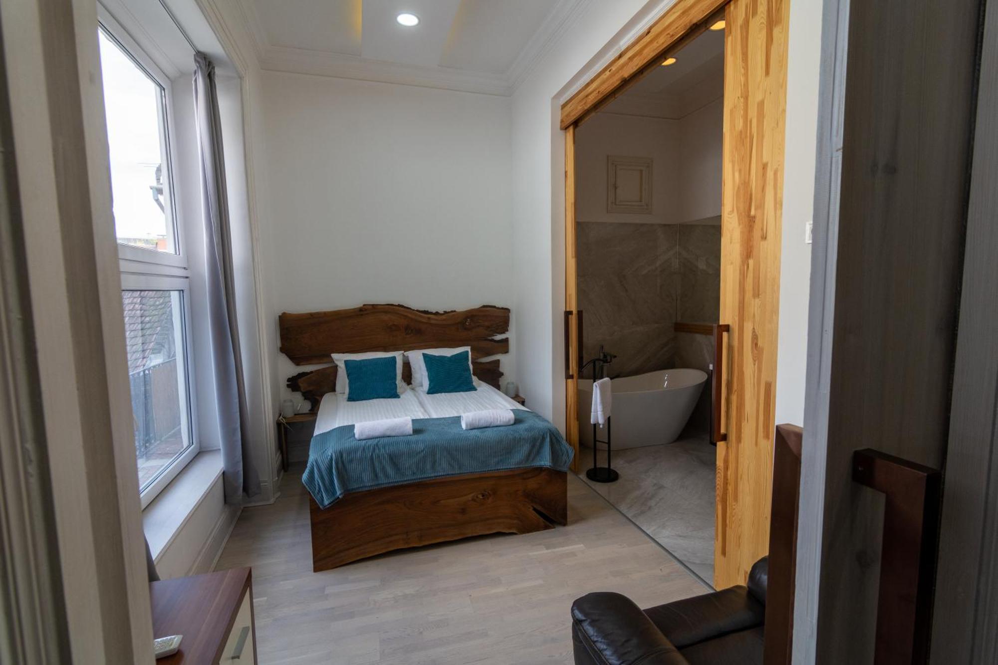Tower Szeged Belvarosi Exkluziv Panoramas Apartman - Free Parking Экстерьер фото